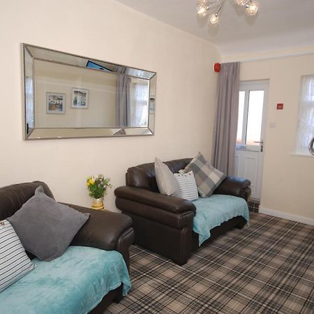 Saltburn Holidays 3 Park View Loftus Extérieur photo